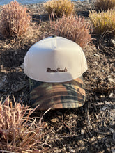 Load image into Gallery viewer, Cream Snapback